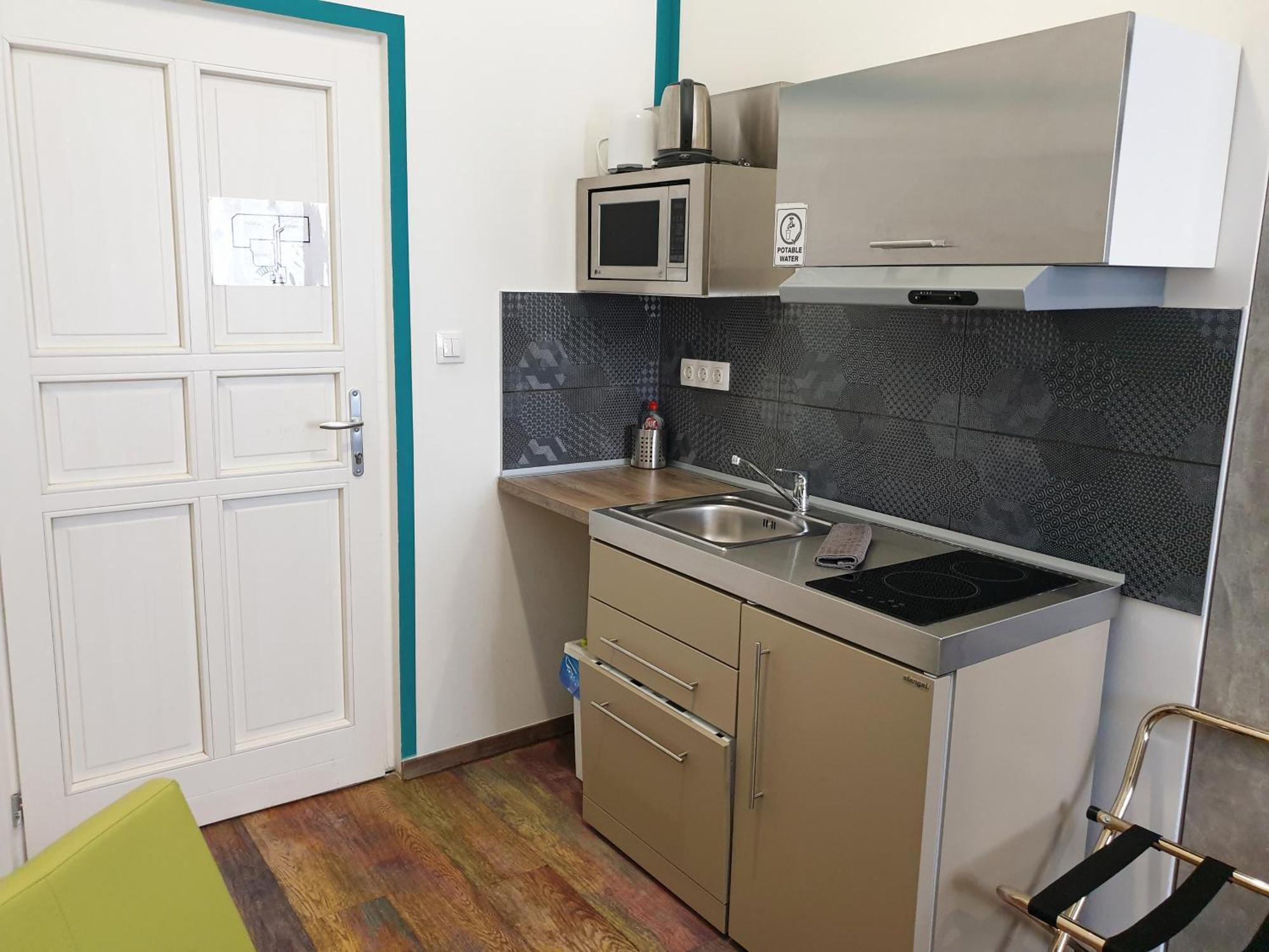 Amber Terrace Studio