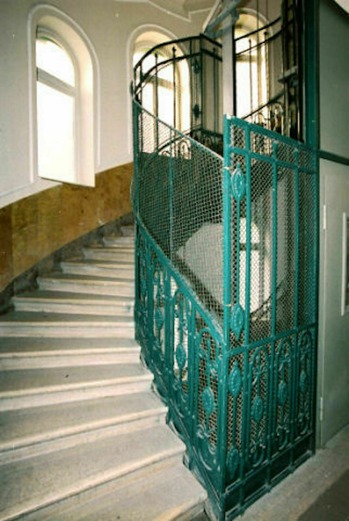 Amber Terrace Downtown 3*