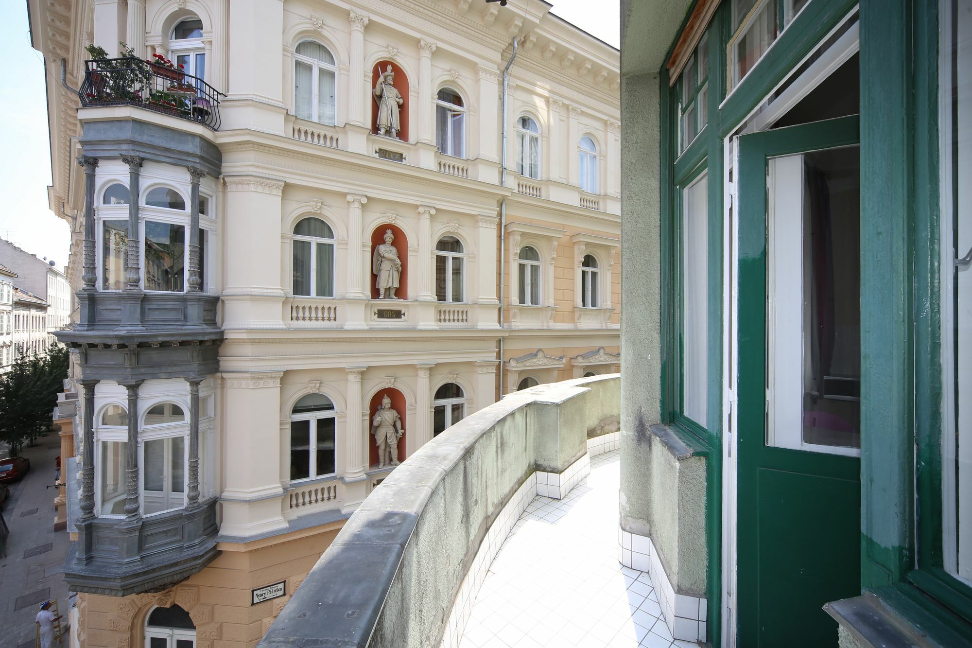 Amber Terrace Downtown Budapest