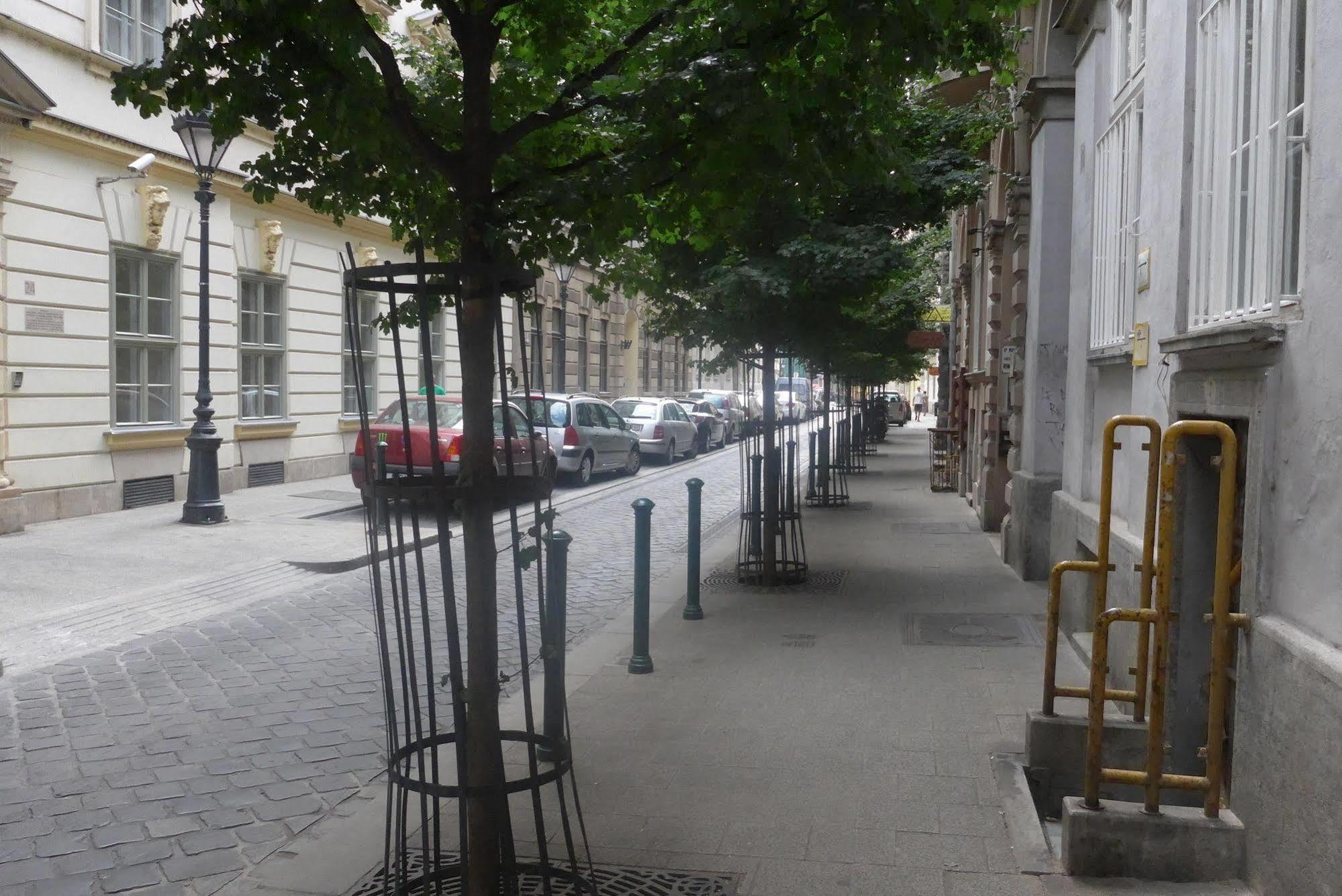 Aparthotel Amber Terrace Downtown 3*